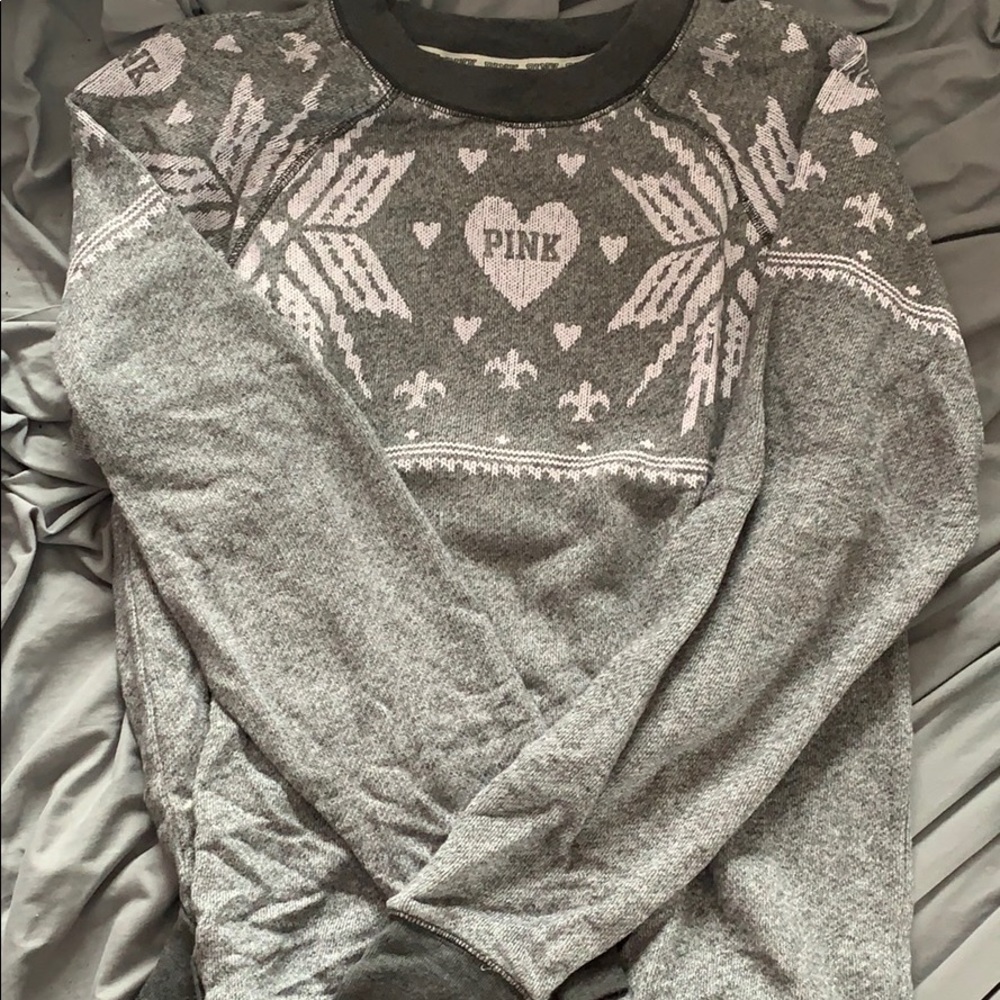 Love pink sweater
